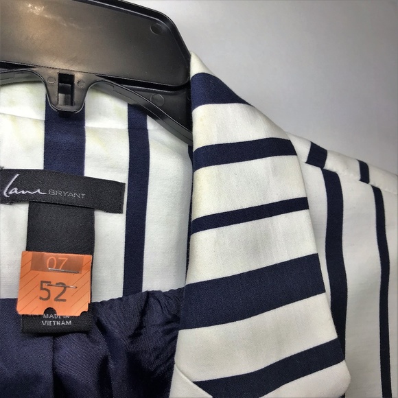(SOLD)Lane Bryant Navy & White Career Blazer 18 - Picture 3 of 8